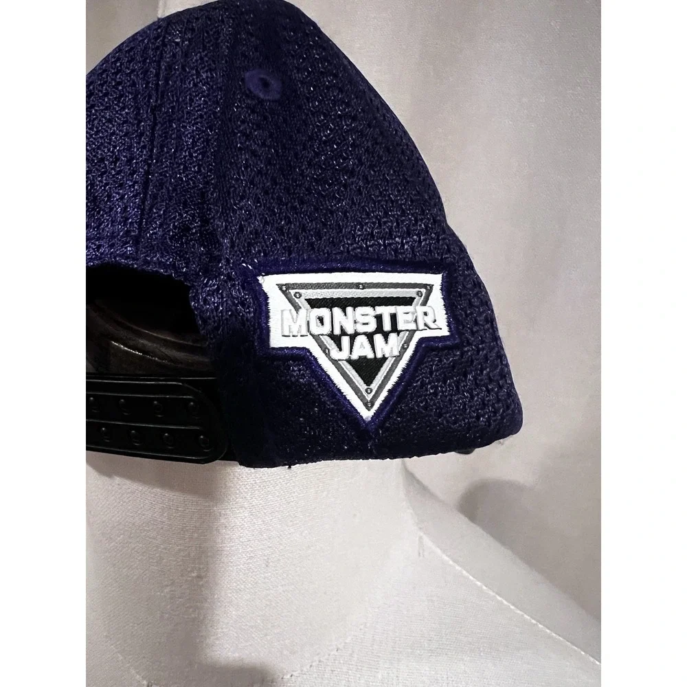 Monster Jam Grave‎ Digger Snap Back Hat